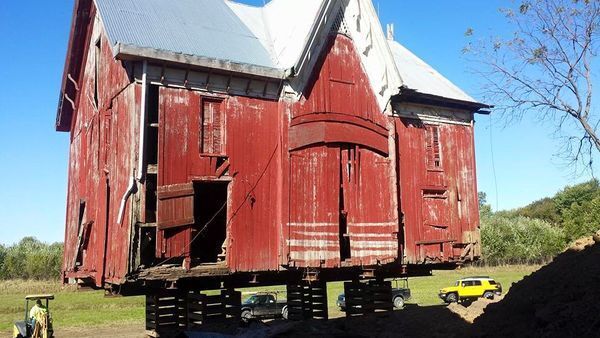 barn lifted